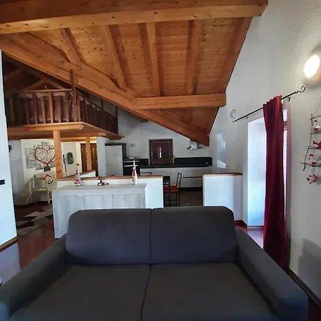 Chèvres à Cheval Bed & Breakfast 4*