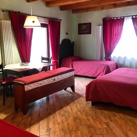 Bed & Breakfast Chevres A Cheval 4*